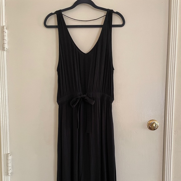 Treasure & Bond black casual dress. - Picture 3 of 5